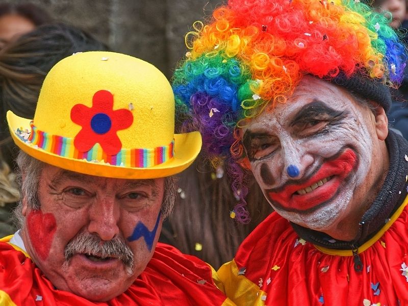 traditionele carnavalskleding clowns
